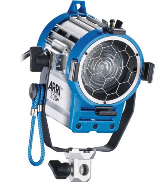 ARRI 300 PLUS TUNGSTEN FRESNEL LIGHT Silver Blue